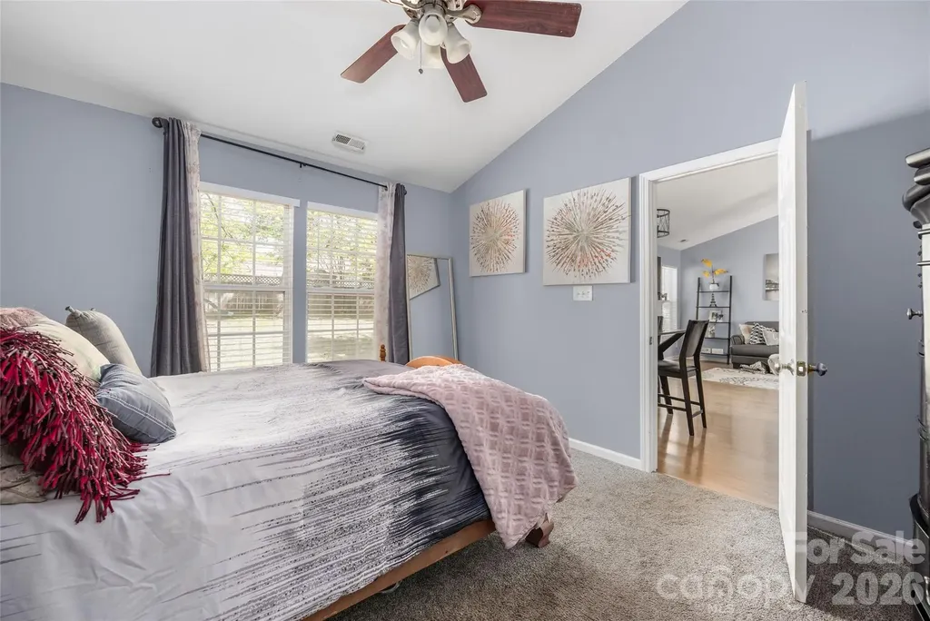 9713 Veronica Drive Charlotte NC 28215