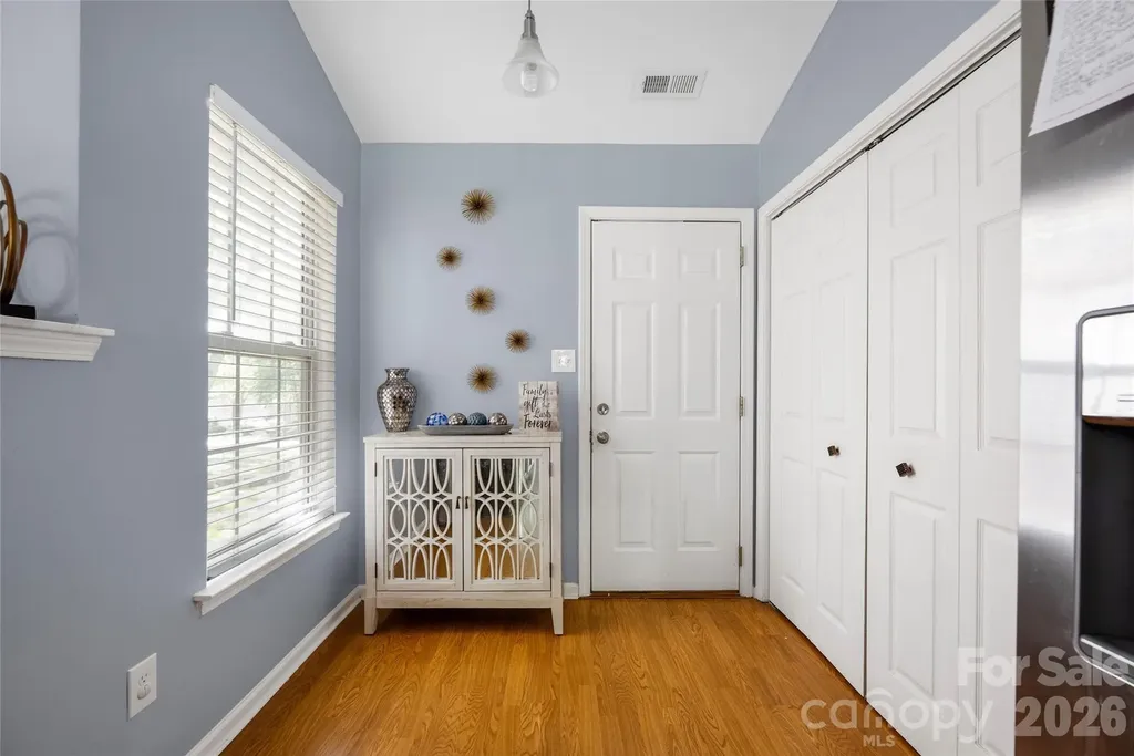 9713 Veronica Drive Charlotte NC 28215