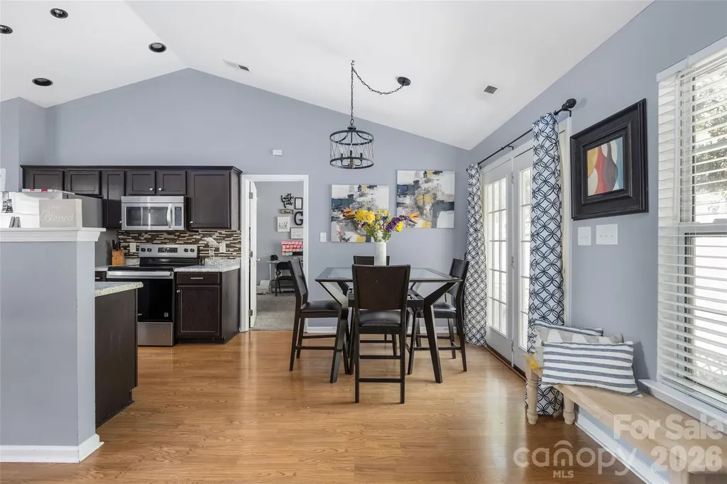 9713 Veronica Drive Charlotte NC 28215
