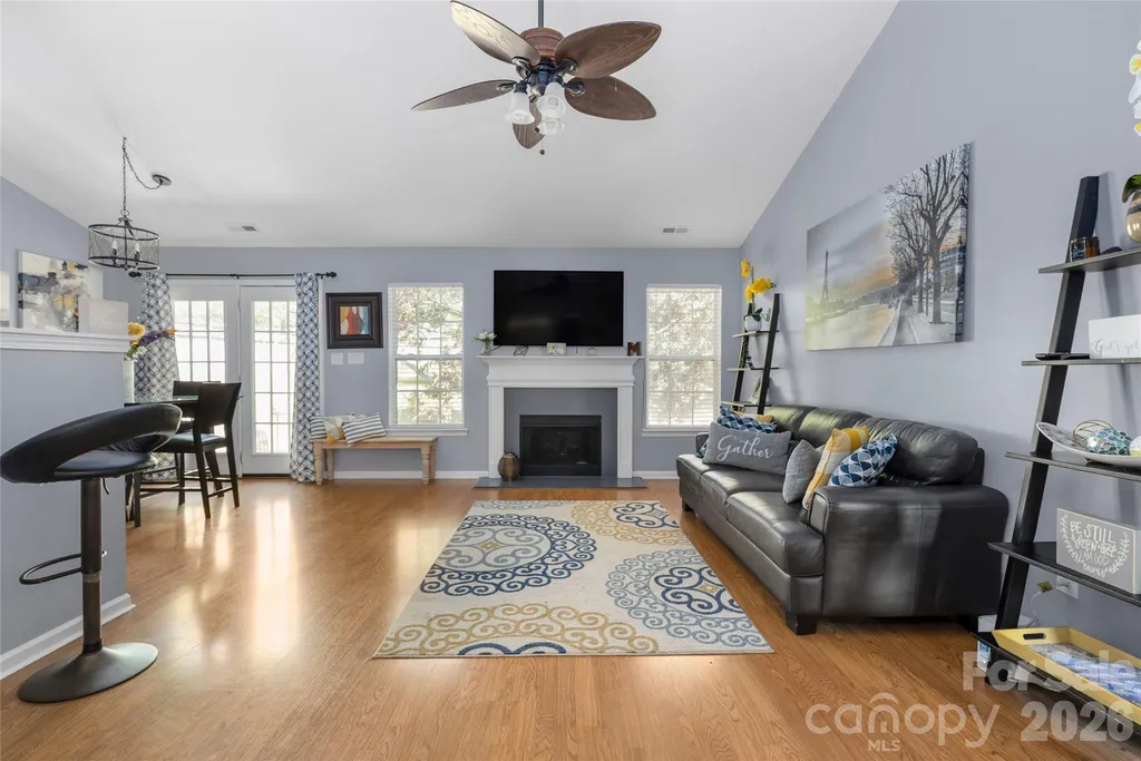 9713 Veronica Drive Charlotte NC 28215