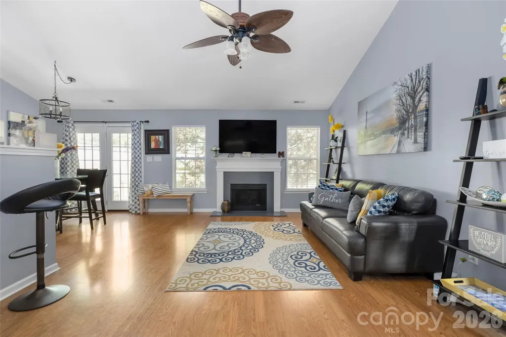 9713 Veronica Drive Charlotte NC 28215