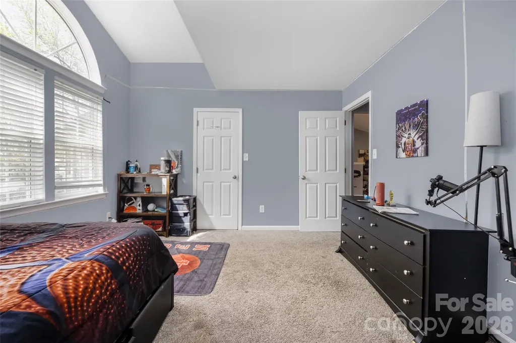 9713 Veronica Drive Charlotte NC 28215