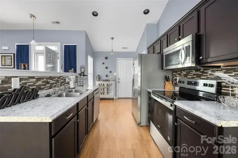9713 Veronica Drive Charlotte NC 28215