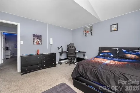 9713 Veronica Drive Charlotte NC 28215