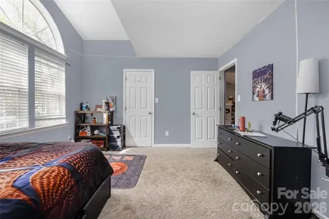 9713 Veronica Drive Charlotte NC 28215