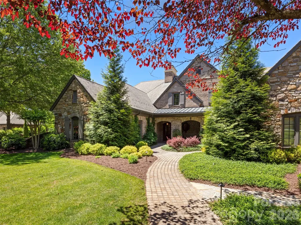14 Golfside Court Arden NC 28704