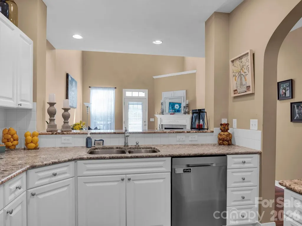 8444 Brookings Drive Charlotte NC 28269