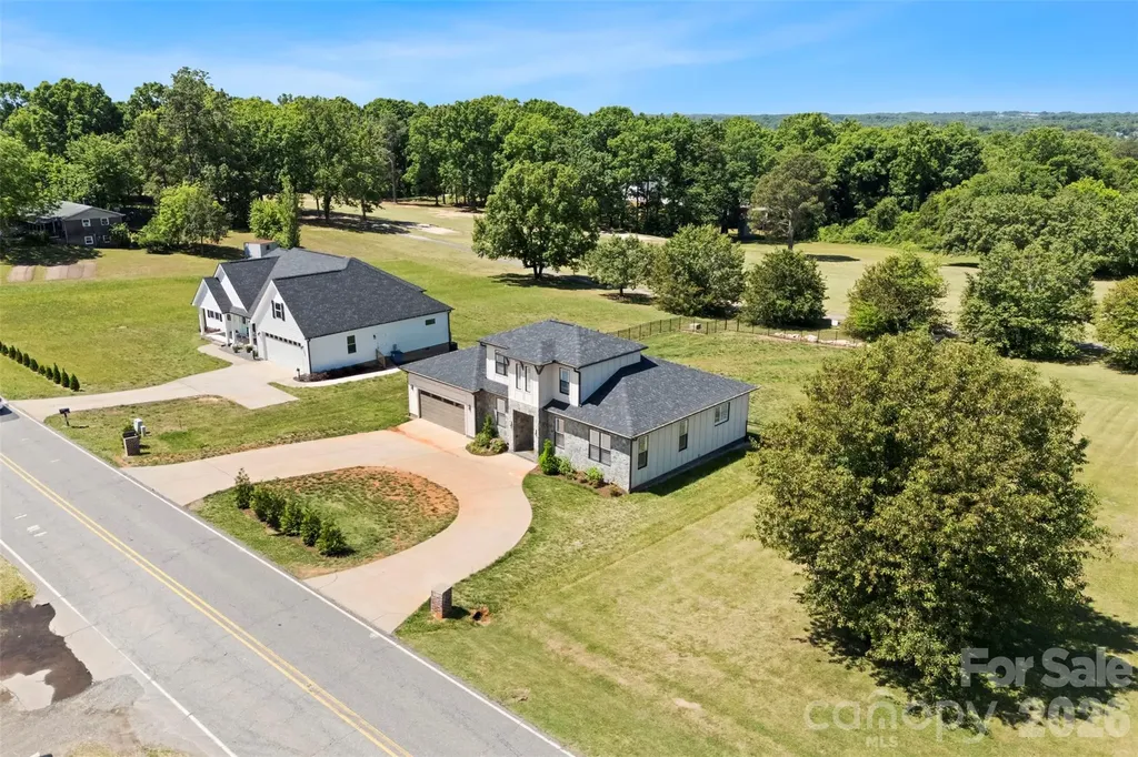 1129 Stony Point Road Kings Mountain NC 28086