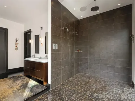 32 Brookline Drive Asheville NC 28803