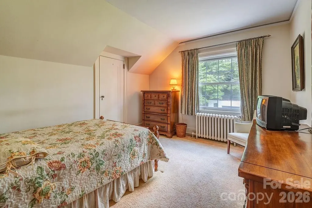 88 Bear Creek Road Asheville NC 28806