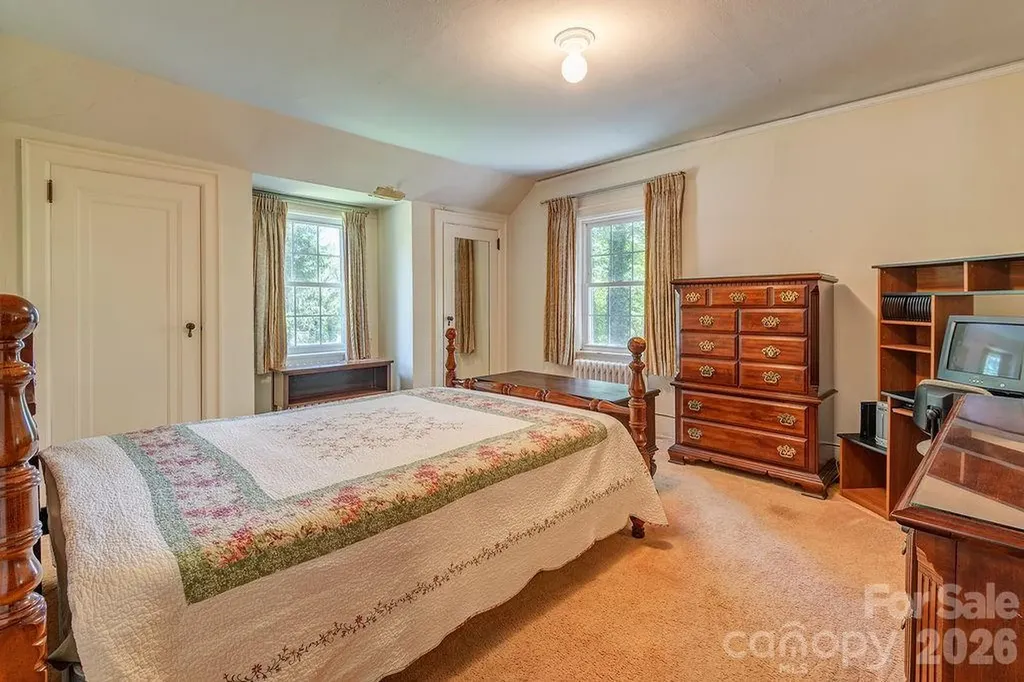 88 Bear Creek Road Asheville NC 28806