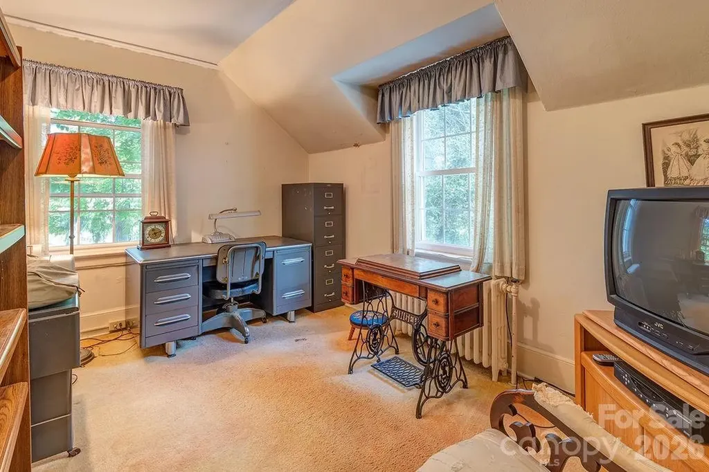 88 Bear Creek Road Asheville NC 28806