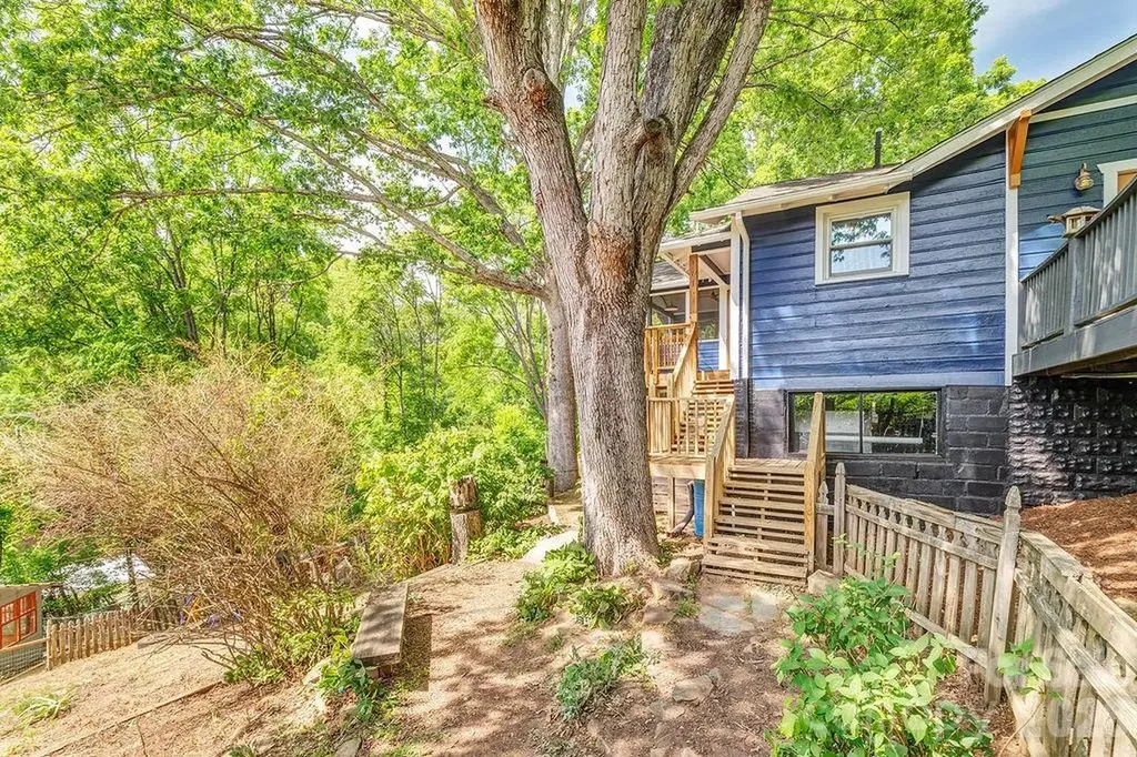 33 Green Oak Road Asheville NC 28804