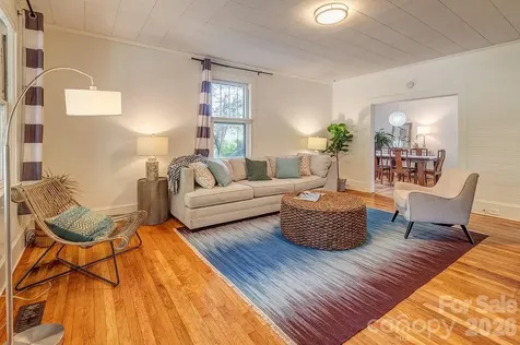 33 Green Oak Road Asheville NC 28804