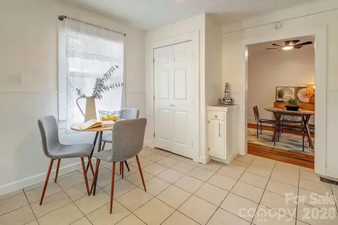 3 Irving Street Asheville NC 28804