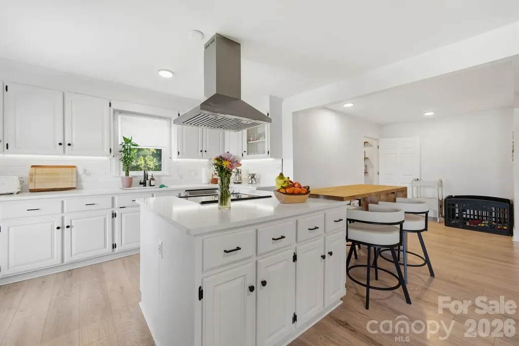 5009 Hemby Road Matthews NC 28104