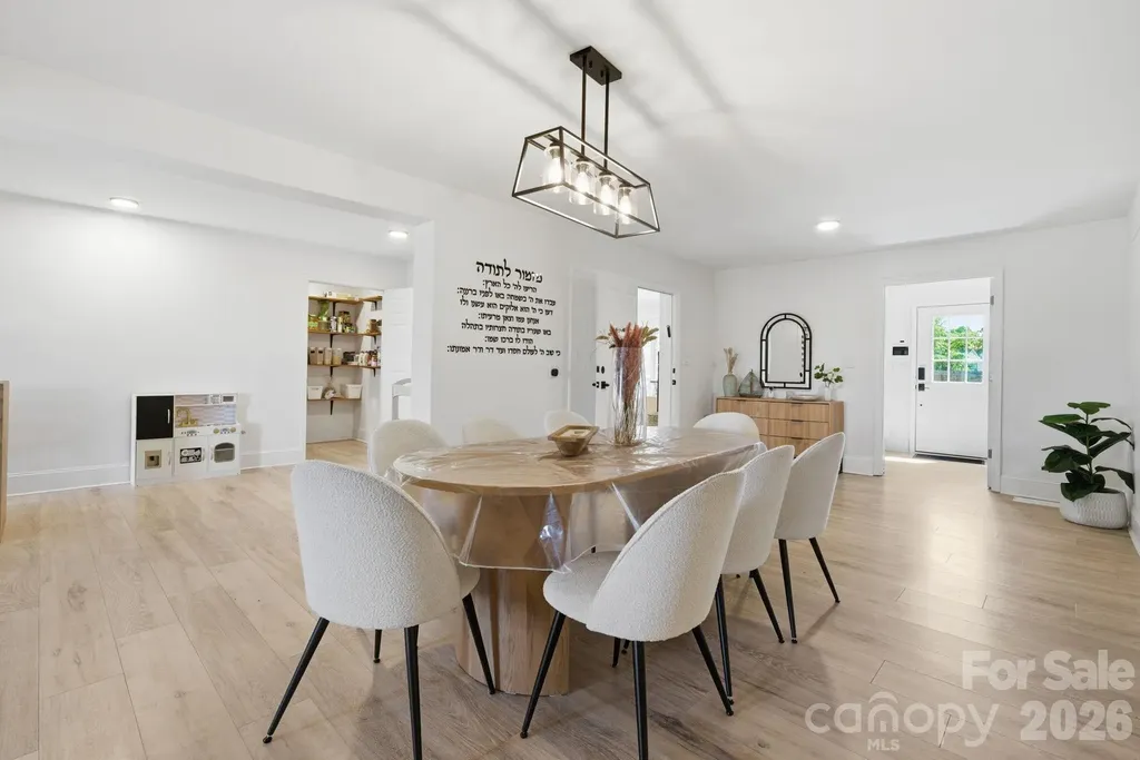 5009 Hemby Road Matthews NC 28104
