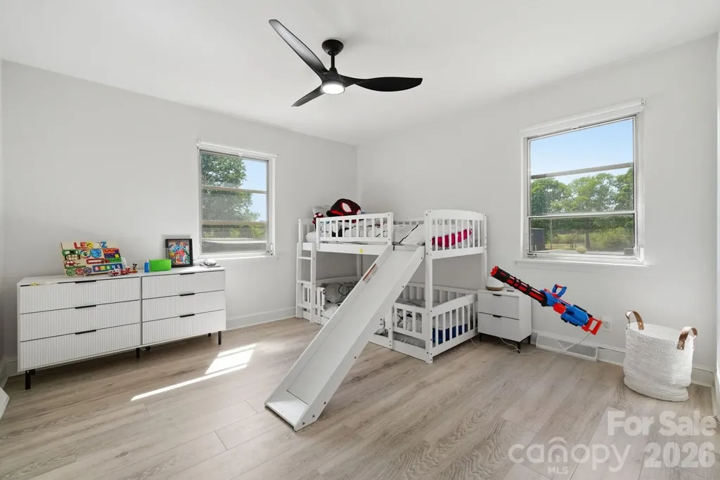 5009 Hemby Road Matthews NC 28104