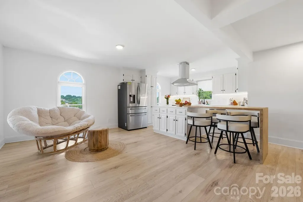 5009 Hemby Road Matthews NC 28104