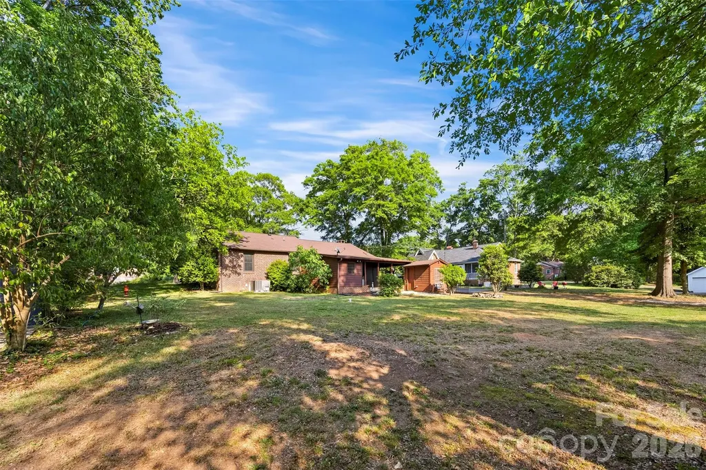 1206 South Point Road Belmont NC 28012