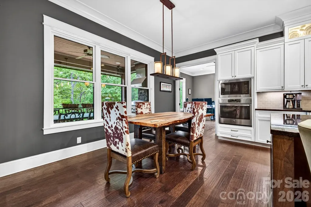 671 Mills River Way Horse Shoe NC 28742