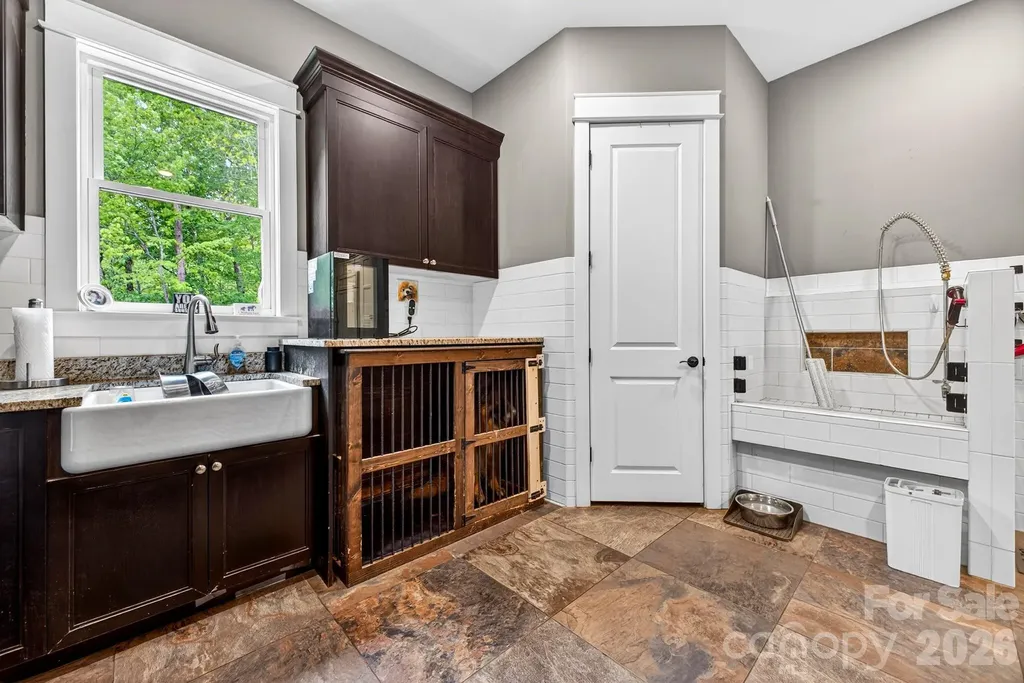 671 Mills River Way Horse Shoe NC 28742