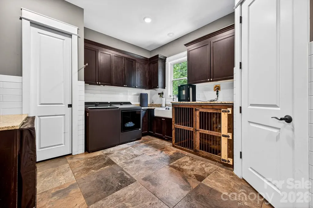 671 Mills River Way Horse Shoe NC 28742