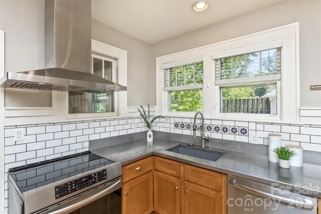 178 Coleman Avenue Asheville NC 28801