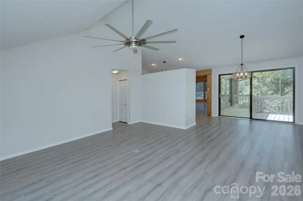 960 Middle Connestee Trail Brevard NC 28712
