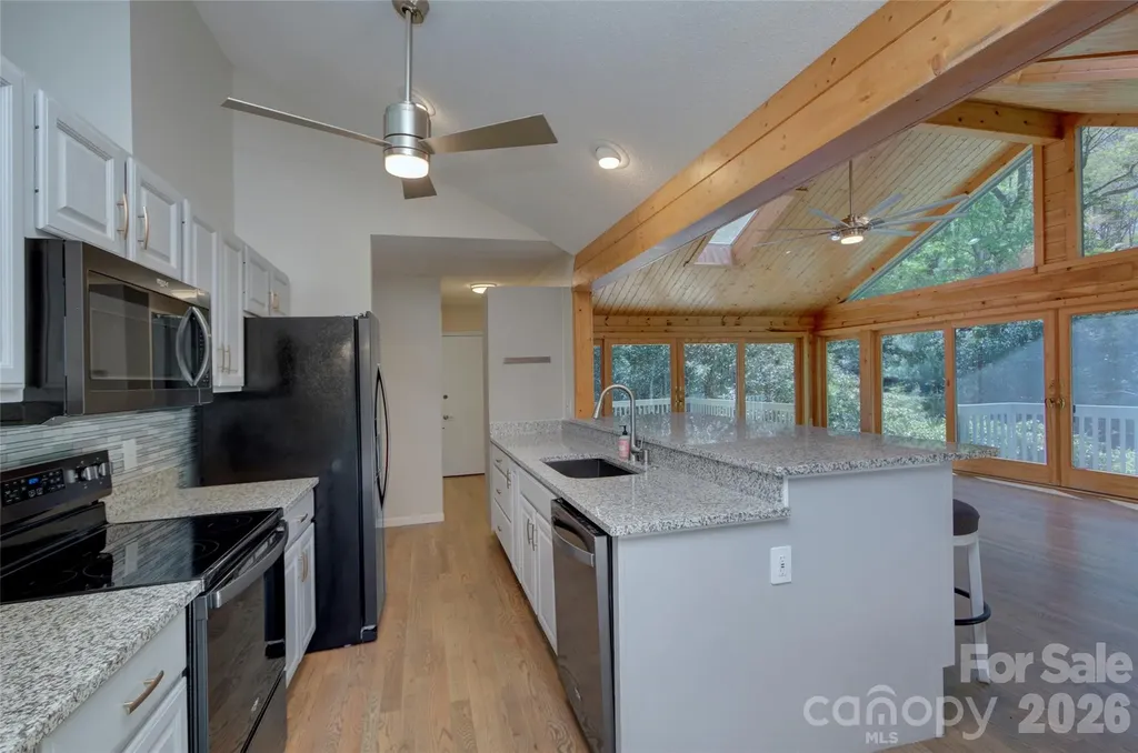 960 Middle Connestee Trail Brevard NC 28712
