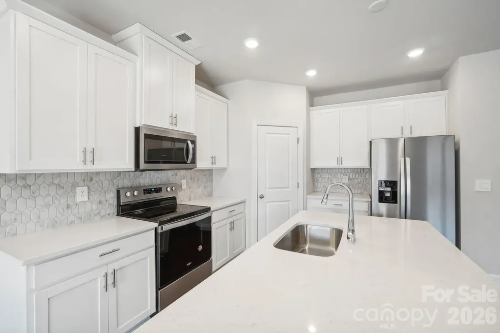 2453 Chartwell Street Stanley NC 28164