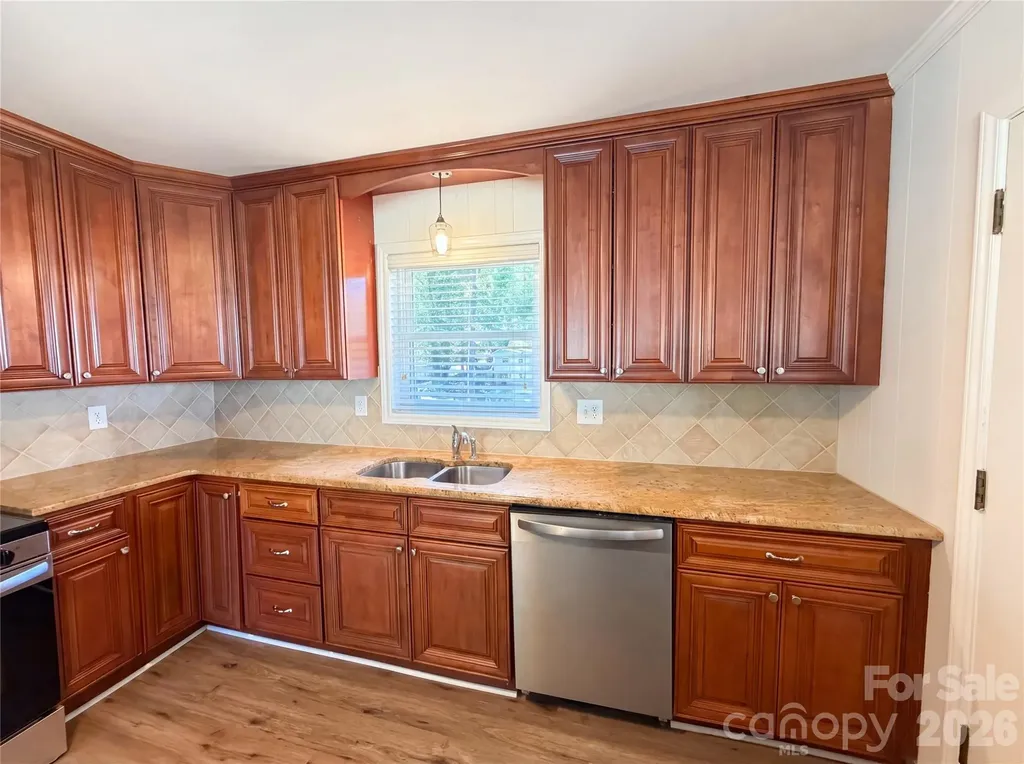 2431 Lynn Drive Gastonia NC 28054