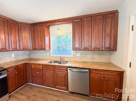 2431 Lynn Drive Gastonia NC 28054