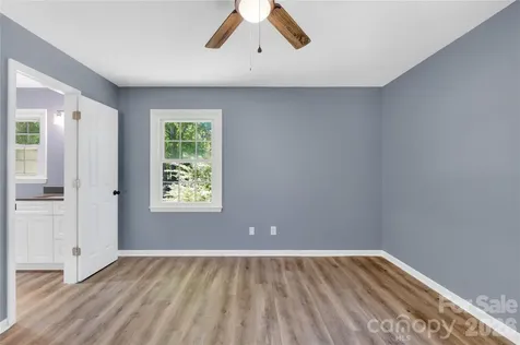 4307 Freeport Drive Gastonia NC 28052