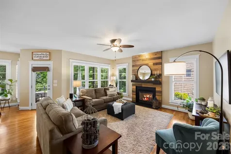 606 Andover Lane Tega Cay SC 29708