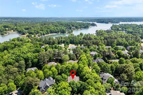 606 Andover Lane Tega Cay SC 29708