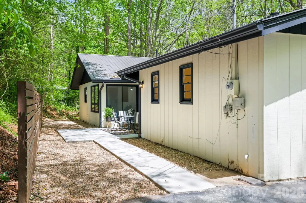 1 Virginia Lane Cullowhee NC 28734