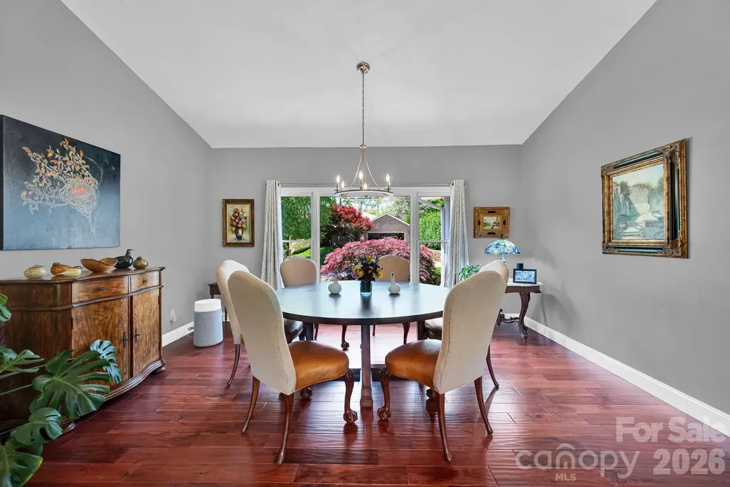 108 Fairway Knoll Drive Hendersonville NC 28739