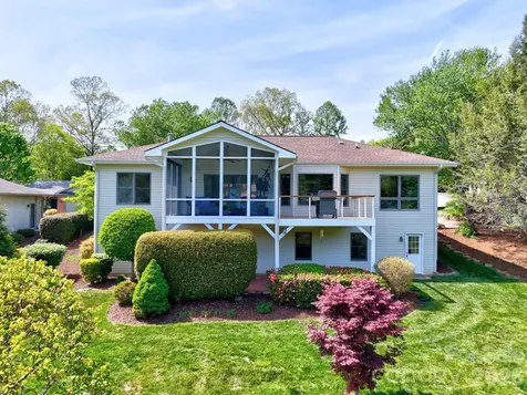 108 Fairway Knoll Drive Hendersonville NC 28739