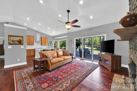 108 Fairway Knoll Drive Hendersonville NC 28739