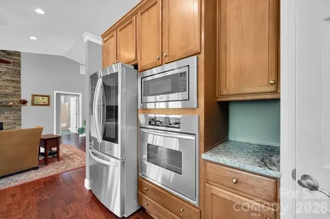 108 Fairway Knoll Drive Hendersonville NC 28739