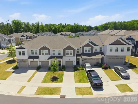 15617 Little Bluestem Street Charlotte NC 28278