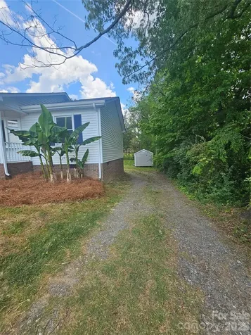 315 Maine Avenue E Bessemer City NC 28016