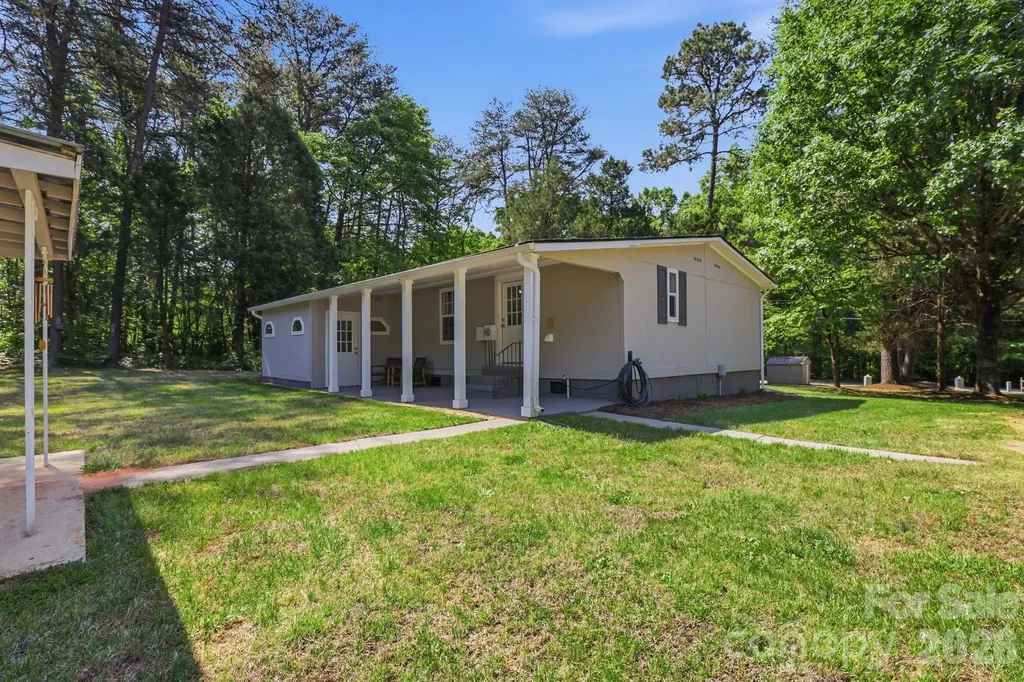 136 Woodridge Lane Mooresville NC 28115