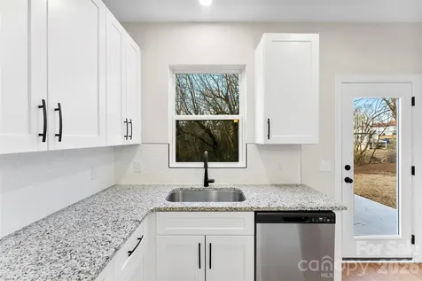 1558 7th Avenue Drive SW Hickory NC 28602