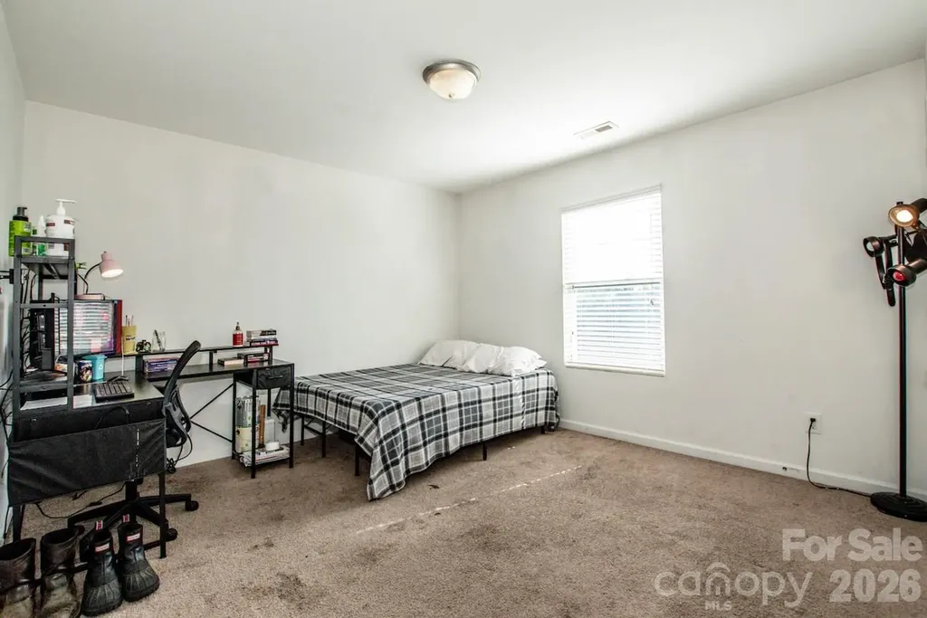 123 Kingsgate Court Statesville NC 28625