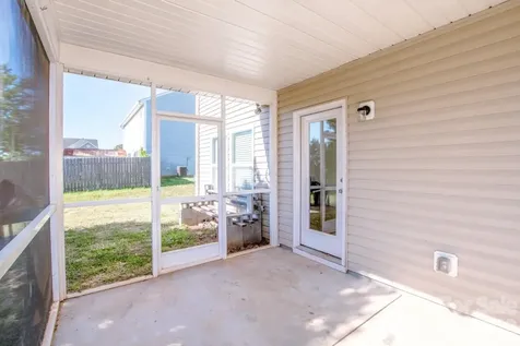 123 Kingsgate Court Statesville NC 28625