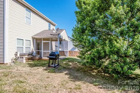 123 Kingsgate Court Statesville NC 28625