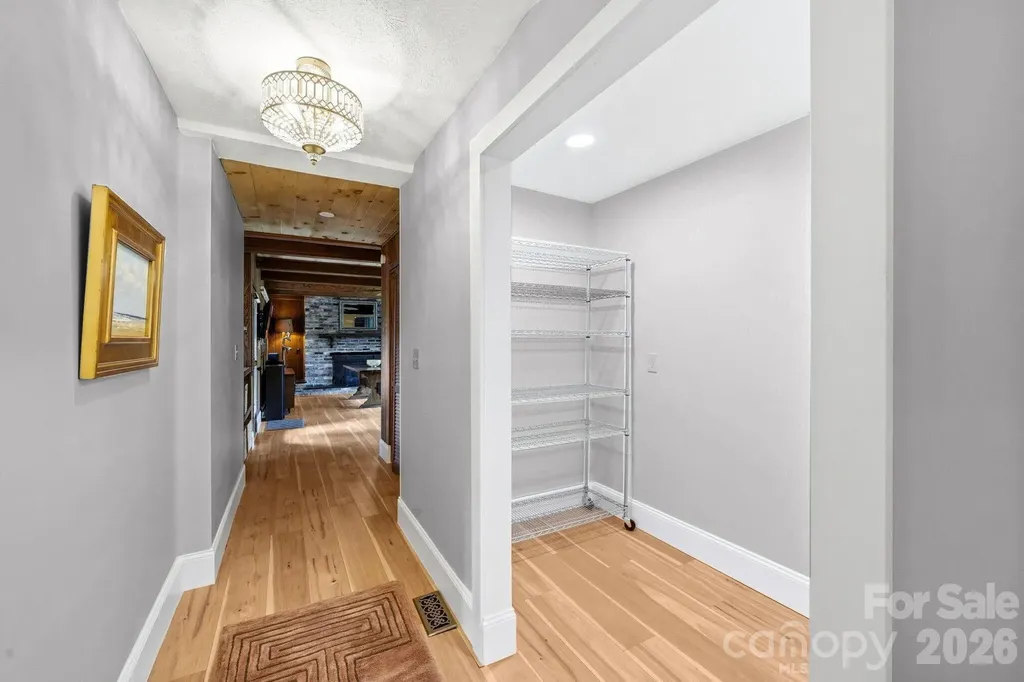 127 Erkwood Drive Hendersonville NC 28739