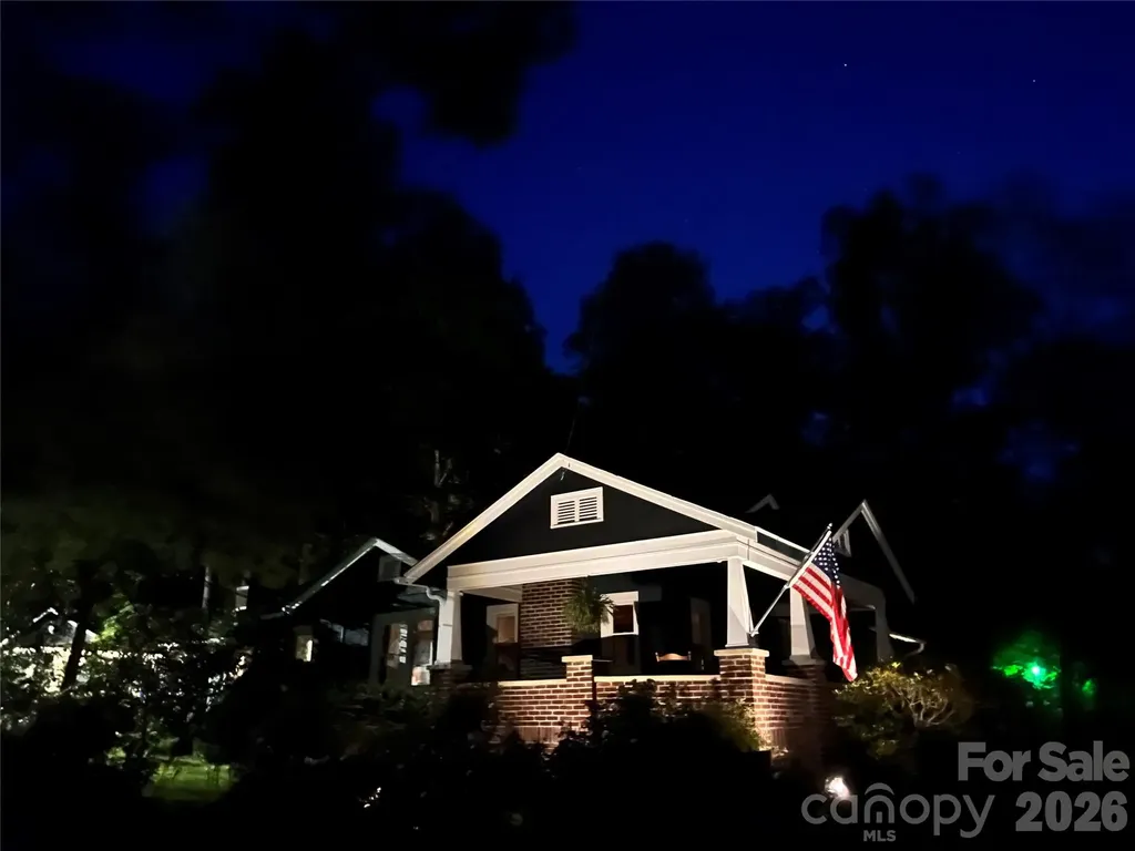 127 Erkwood Drive Hendersonville NC 28739